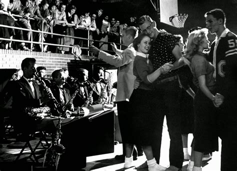 Black And White Pictures Of American Teenagers In The 1950s Vintage