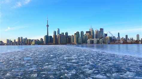 I hear we're posting winter skyline photos now. : toronto