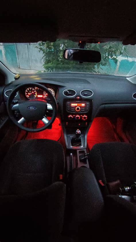 Красные лампы в подсветку ног ))) — Ford Focus II Hatchback, 1,8 л ...