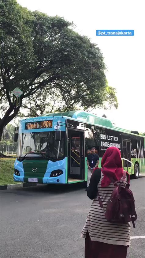 Transportasi Jakarta On Twitter Hari Ini Uji Coba Bus Listrik Masih