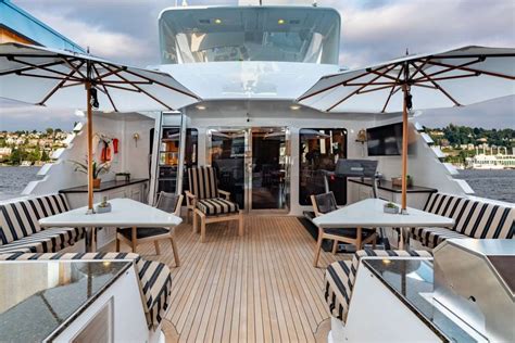 Lone Star Bridge Deck Aft Luxury Yacht Browser By Charterworld