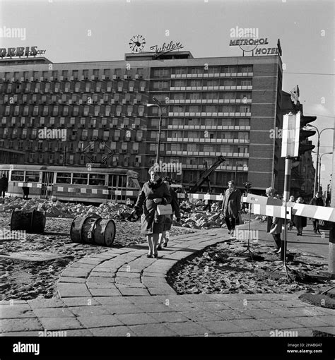 Warszawa 1969 10 Przebudowa skrzyowania ulicy Marsza³kowskiej z