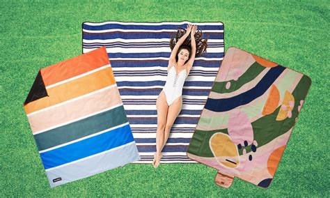 The Best Waterproof Picnic Blankets Huffpost Life