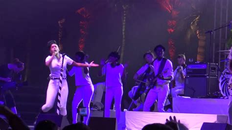 Janelle Monae I Want You Back Coachella 2013 20130420 Indio Ca