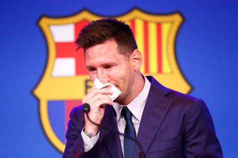 Lionel Messi in tears at FC Barcelona press conference farewell with ...