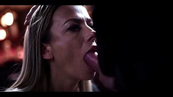 MILF Rubia Caliente Se Congela En El Tiempo Follada Tetas Enormes Shalina Devine Follando La