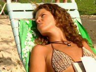 Naked Manuela Lopez In Les Vacances De L Amour