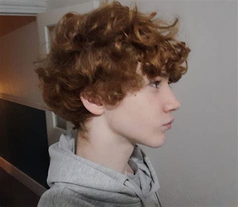 #boy #sideprofile #curlyhair in 2024 | Boy hairstyles, Teenage boys ...