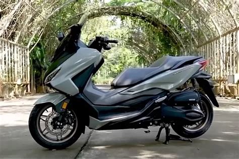 Siap Bantai Pcx Dan Nmax Honda Forza Tampil Gagah Dan Elegan