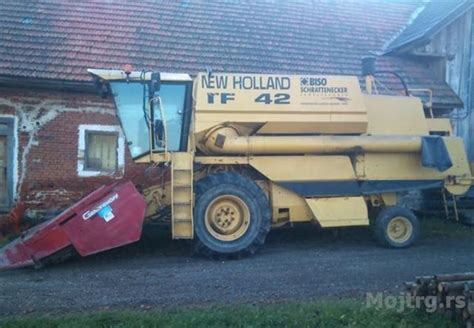 Kombajn New Holland Tf Smederevo