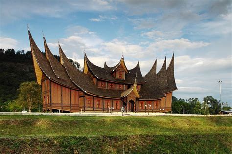 Rumah Adat Batak Bolon Simalungun Karo Pakpak Gambar Lengkap