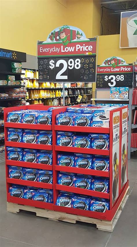 Disney S Frozen White Hot Chocolate Sparkles To Sprinkles