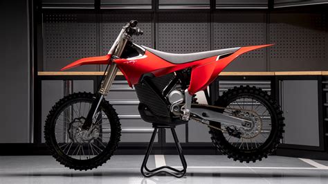 Stark VARG Is An Electric Dirt Bike With An Insane 692 lb-ft Of Torque ...