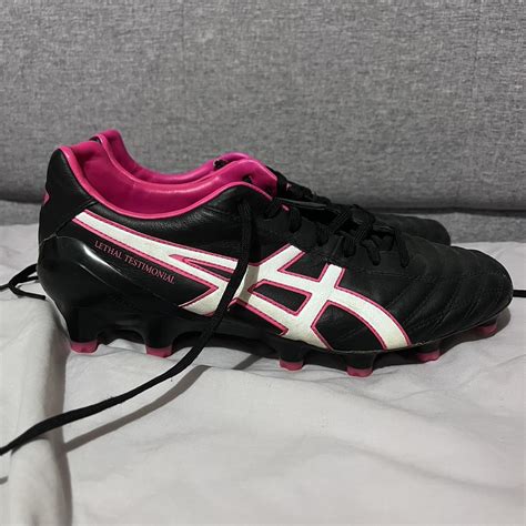 Womens Us Size 85 Eu 42 Uk 65 Asics Footy Boots Depop