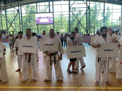 Galeria Mae Keage Kyokushin Team