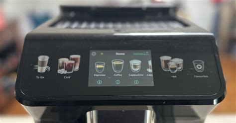 DeLonghi Eletta Explore Review: One core flaw | Reviews.org