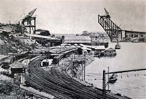 ON THIS DAY - In 1932 the Sydney Harbour Bridge is officially opened