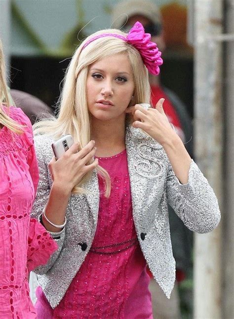 Blog De La Fama La Nueva Pelicula La Fabulosa Aventura De Sharpay