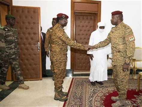 Lutte Contre Le Terrorisme Le Burkina Faso Et Le Niger Se Donnent La