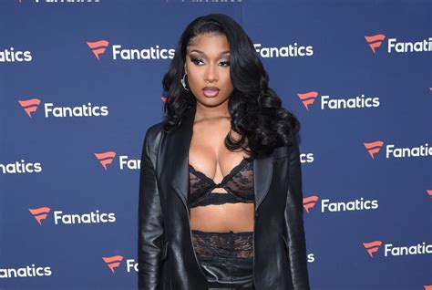 Megan Thee Stallion Height: How Tall is the Female Rapper? - Blogging.org