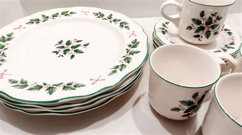 Vintage Christmas Dinnerware Nikko Festive Holly Dinner - Etsy