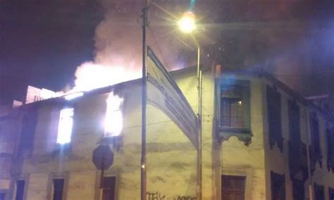 Incendió consumió el segundo piso de una casona Canal N