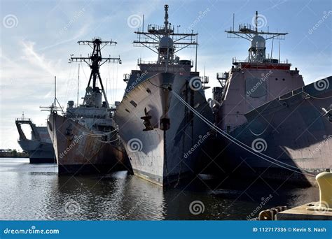 Philadelphia Navy Shipyard editorial photo. Image of maintenance - 112717336