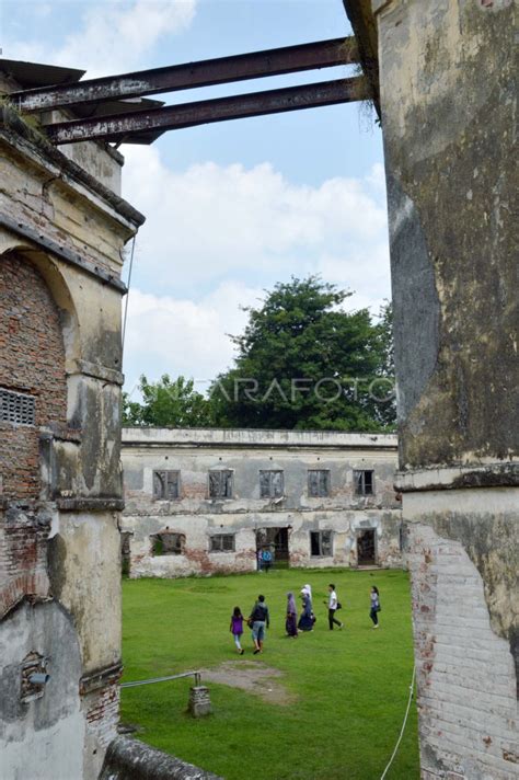 MANFAATKAN LIBUR PANJANG ANTARA Foto