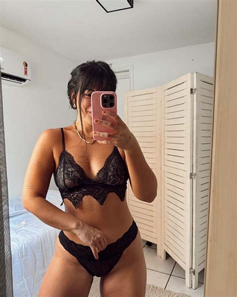Conjunto lingerie top triângulo base assimétrica calcinha tanga renda preta vovó Toinha