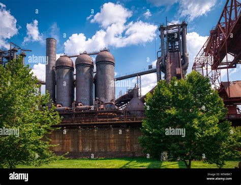 Pittsburgh steel abandoned hi-res stock photography and images - Alamy