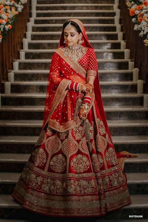 Aggregate more than 82 sabyasachi mukherjee wedding lehengas latest ...