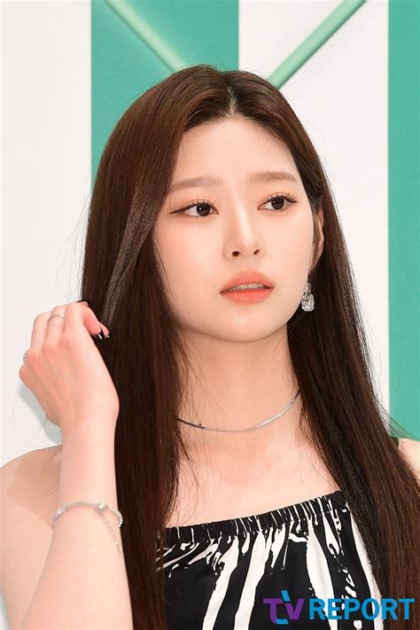 아이즈원 출신 김민주 매니지먼트숲行본격 배우 행보 공식 네이트 뉴스