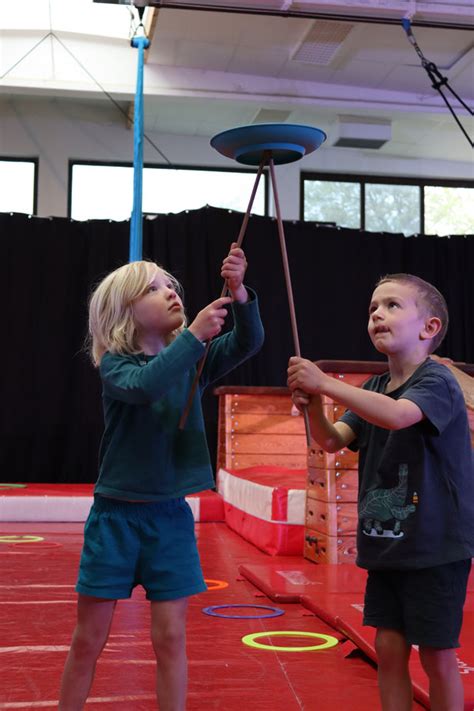 Stages cours Enfants Loisirs créatifs Micro Circus atelier de