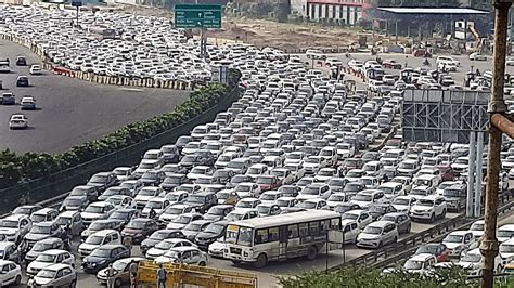 Amid Farmers Bharat Bandh Traffic Snarl Chokes Delhi Gurugram Border