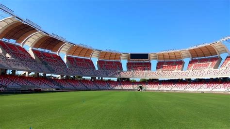 Bari Lavori Stadio San Nicola Montato Tabellone In Curva Nord