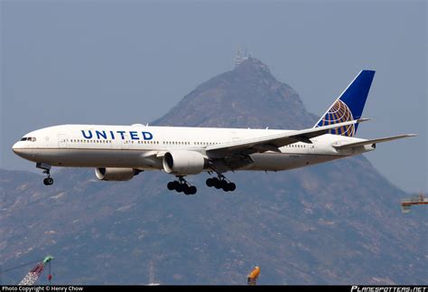 N776UA United Airlines Boeing 777 222 Photo By Henry Chow ID 1158250