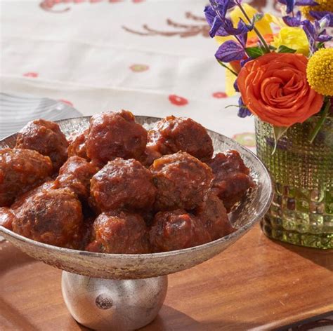 Cocktail Meatballs Are a Retro Appetizer That's Here To Stay | Recipe ...