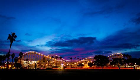 Belmont Park Roller Coaster at Sunset : sandiego