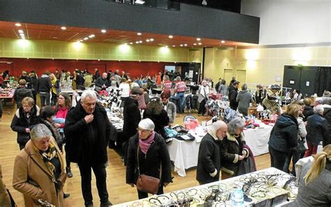 À Grâces une belle affluence au marché de Noël Le Télégramme