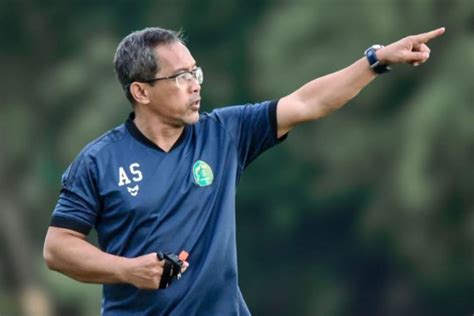 Aji Santoso Jadi Ujian Berat Untuk Arema FC