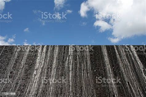 Dam Overflow Stock Photo - Download Image Now - Architecture, Blue ...