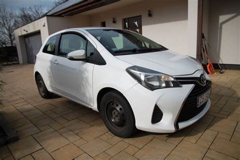 Toyota Yaris Rej R Pierwszy W A Ciciel Van Faktura Vat Vat