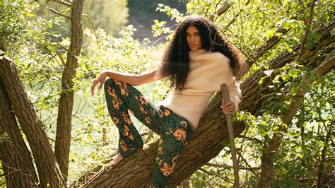 Au naturel: Go back to basics, with fashion inspired by nature - Vogue ...