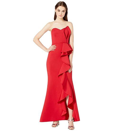 Nicky Hilton Rothschild pairs strapless mini dress with jaw-dropping ...