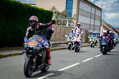 Scherazade On Twitter Fabio Quartararo Dan Johann Zarco Konvoi