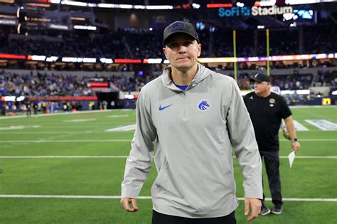 Boise State Unveils New Uniforms With College Football 25