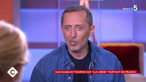 Contrairement à ce que dit Léa Salamé Gad Elmaleh réveille une