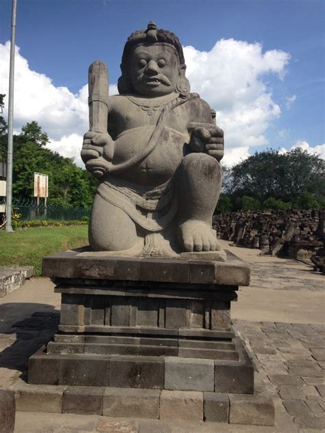 Candi Sewu, restored grandeur – States of Splendor