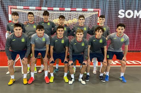 LUKAS RAMOS DEL 5 CORUÑA FUTBOL SALA YA SE ENCUENTRA CONCENTRADO CON LA