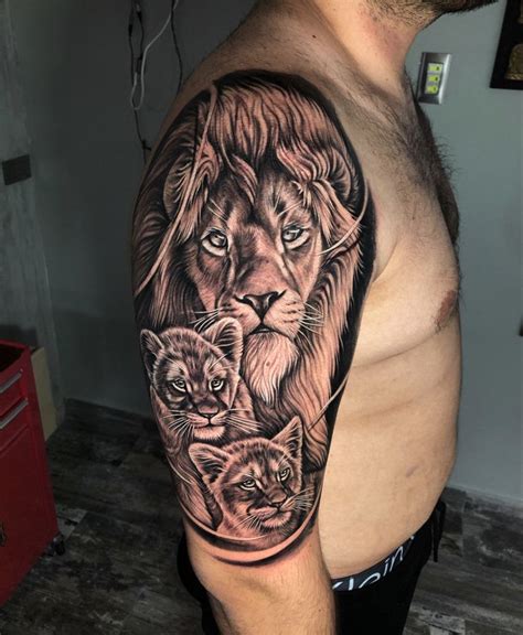 Familia De Leones Por Ronaldladinoart Tatuajes Tatuajes En Realismo